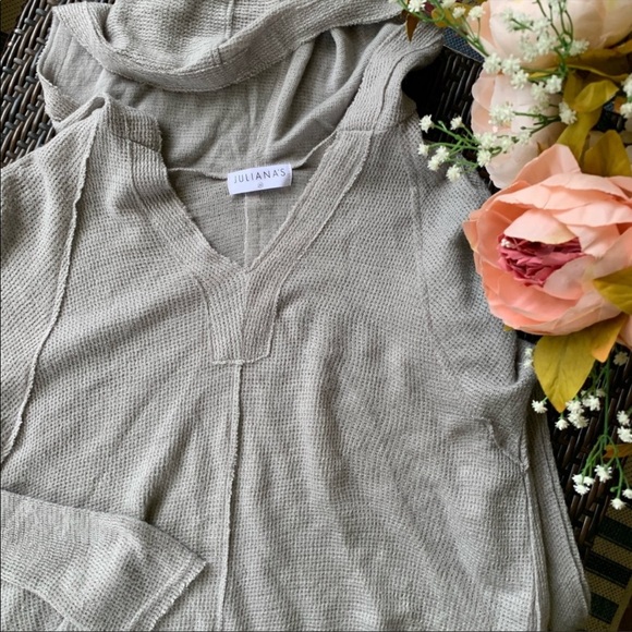 JULIANA’S | Knit Pullover V Neck Hoodie Sweater - Picture 4 of 14